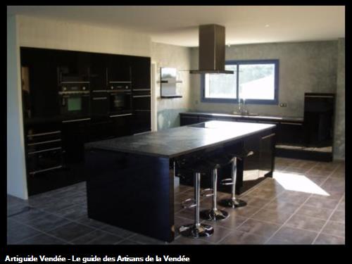 Trichet creation , cuisiniste , le langon Cuisine avec table integree